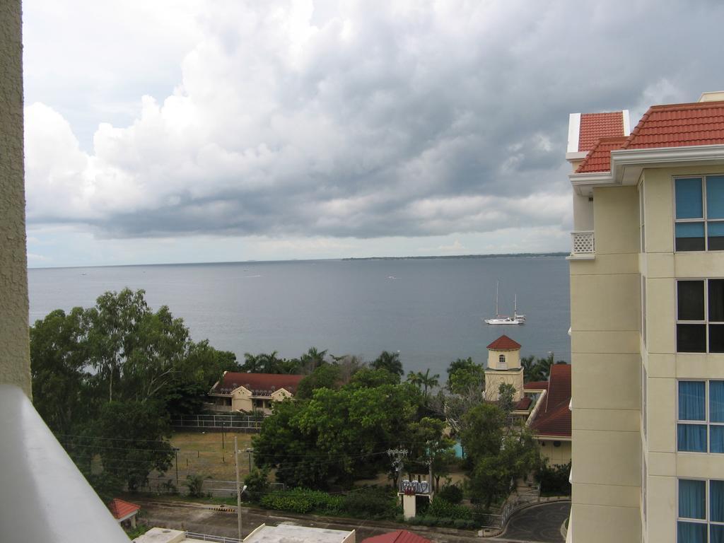 La Mirada Residence , Large 1 Bedroom Condo, Beaches , 3 Pools, Ocean Views, Fast Wifi, Netflix, Breakfast Included มักตัน ห้อง รูปภาพ