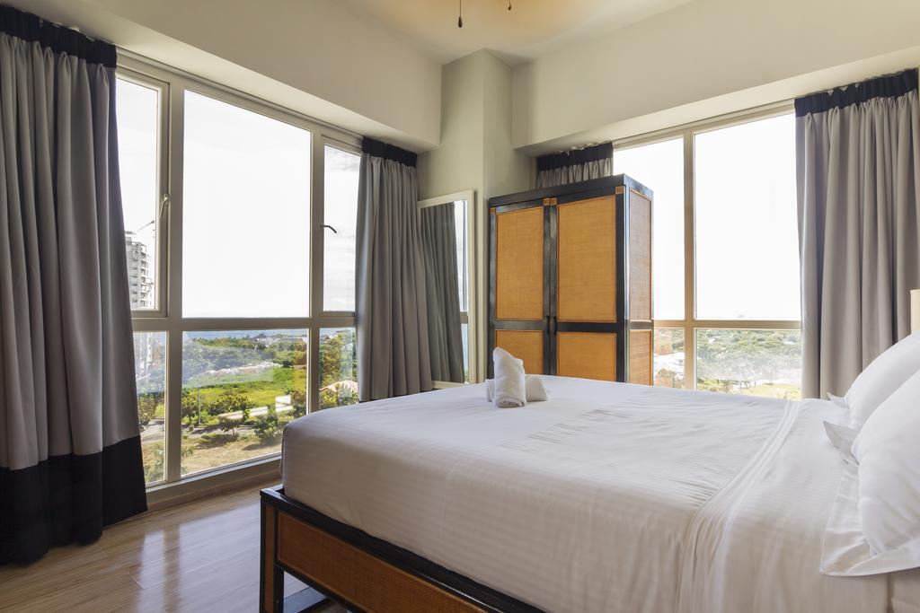 La Mirada Residence , Large 1 Bedroom Condo, Beaches , 3 Pools, Ocean Views, Fast Wifi, Netflix, Breakfast Included มักตัน ภายนอก รูปภาพ